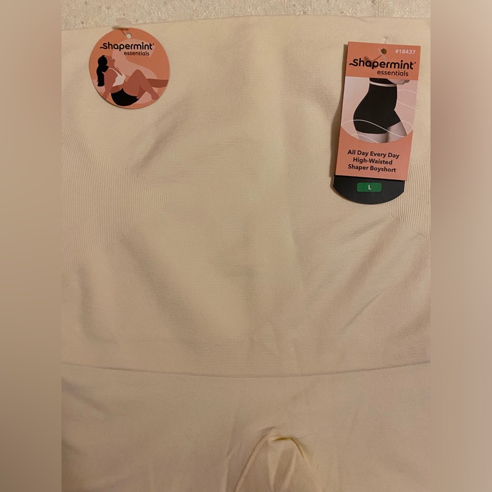 Shapermint Shapeware
-Final Markdown - Picture 2 of 7